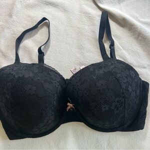Victoria Secrets Elegant Black Lace Bra Size 36DDD